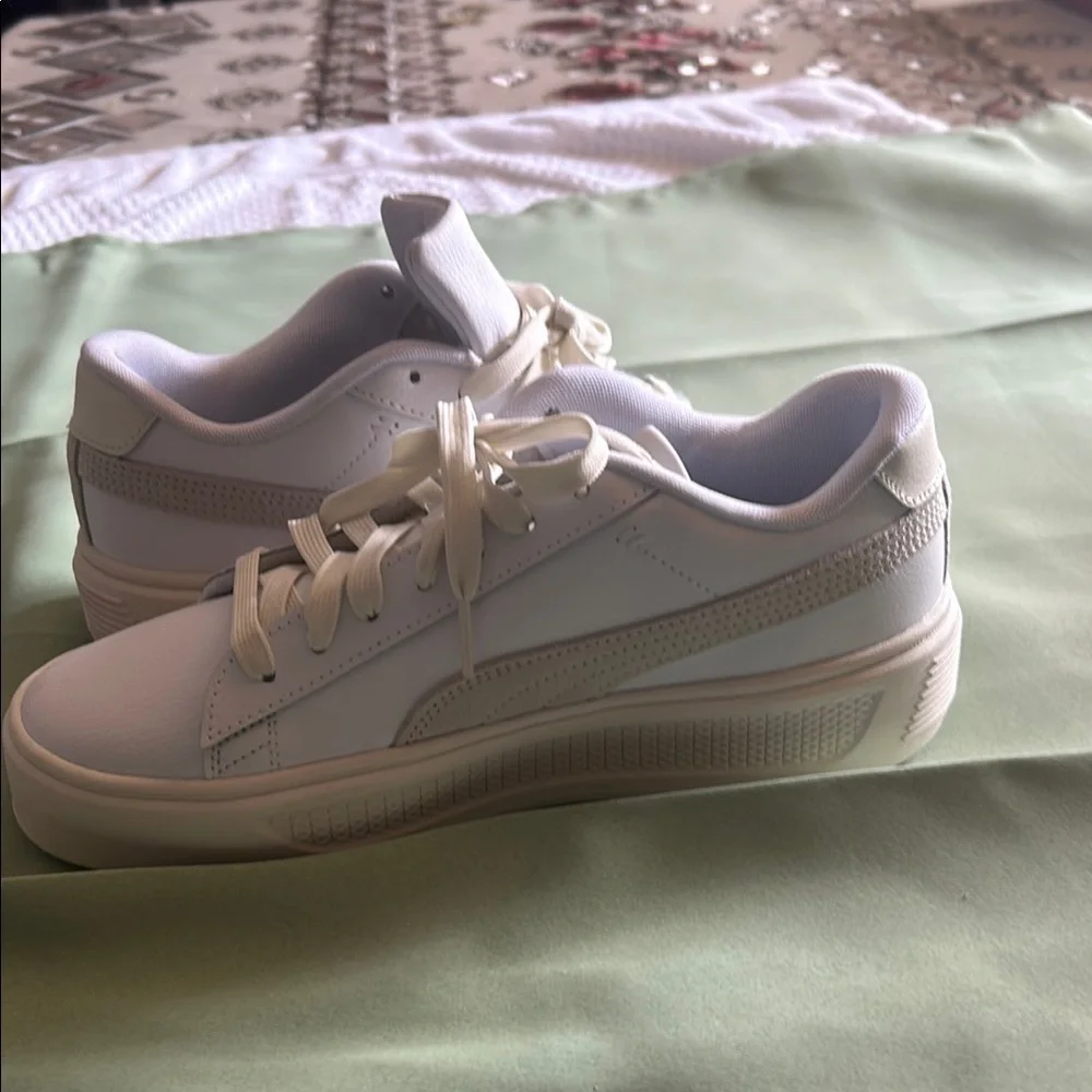 Puma these white